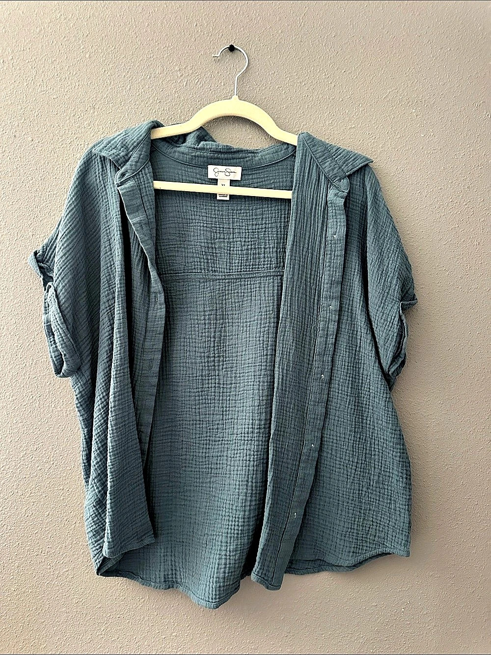 Jessica Simpson Ladies' Cotton Gauze Relaxed Fit Button Front Shirt Cotton Gauze